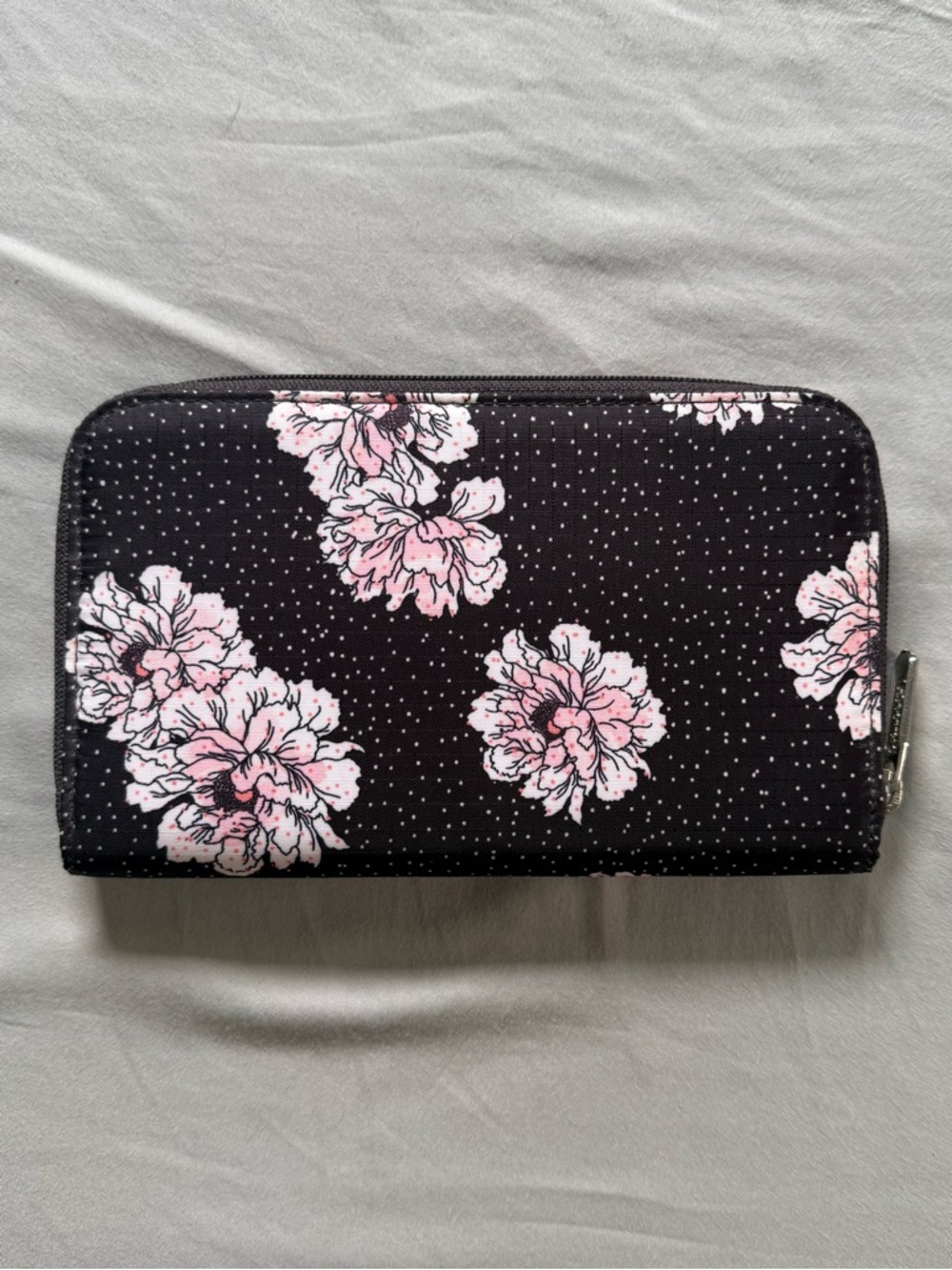 LESPORTSAC: Zip Around Wallet - Picture 2 of 4